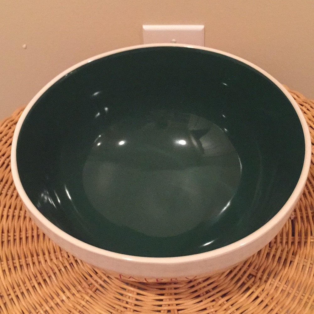 LAST ONE: Rae Dunn “Merry Christmas” ceramic bowl. - Picture 3 of 7